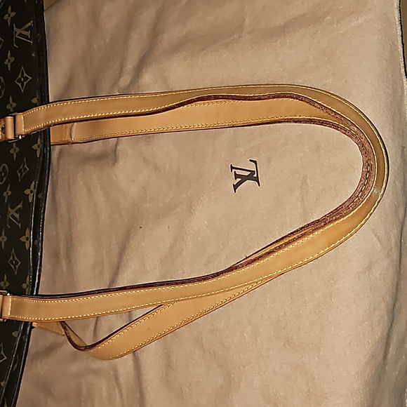 Louis Vuitton Babylone Tote - Picture 13 of 15